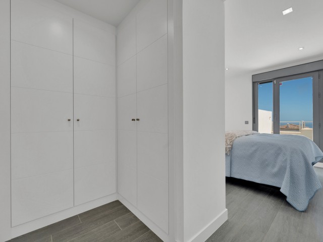 Apartamento con 2 Dormitorios  en Benalmadena Pueblo