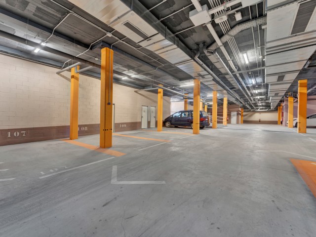 Apartamento con 2 Dormitorios  en Benalmadena Pueblo