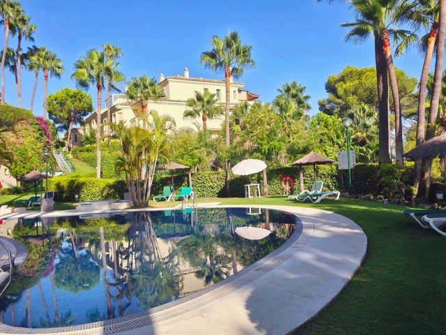 2 Bedrooms Apartment in Sierra Blanca