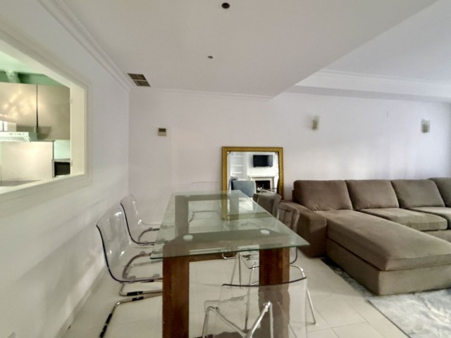 Maison mitoyenne, Guadalmina Baja, R5469064