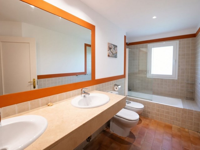 Villa avec 5 Chambres  à Sotogrande Costa