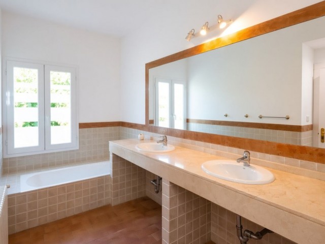 Villa avec 5 Chambres  à Sotogrande Costa