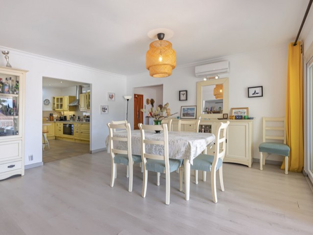 Villa avec 6 Chambres  à Sotogrande Costa