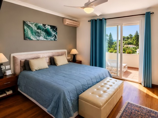Villa avec 6 Chambres  à Sotogrande Costa