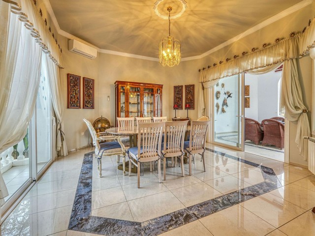 Villa avec 6 Chambres  à Hacienda Las Chapas