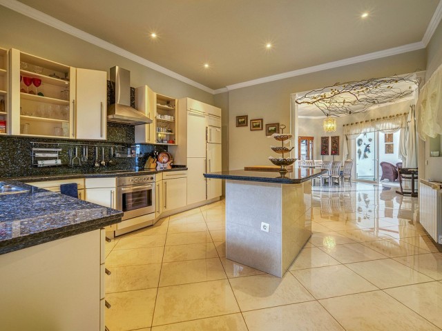 Villa avec 6 Chambres  à Hacienda Las Chapas