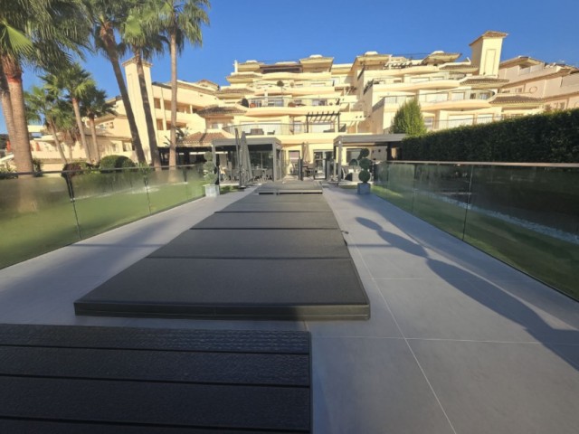 Appartement avec 3 Chambres  à San Roque Club