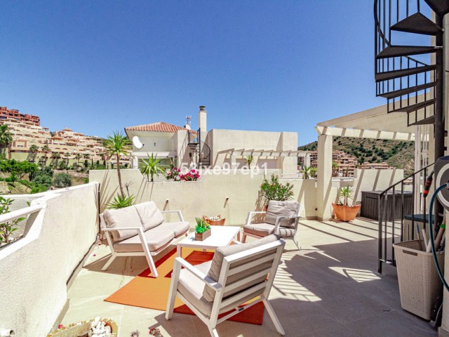 Penthouse in Calahonda