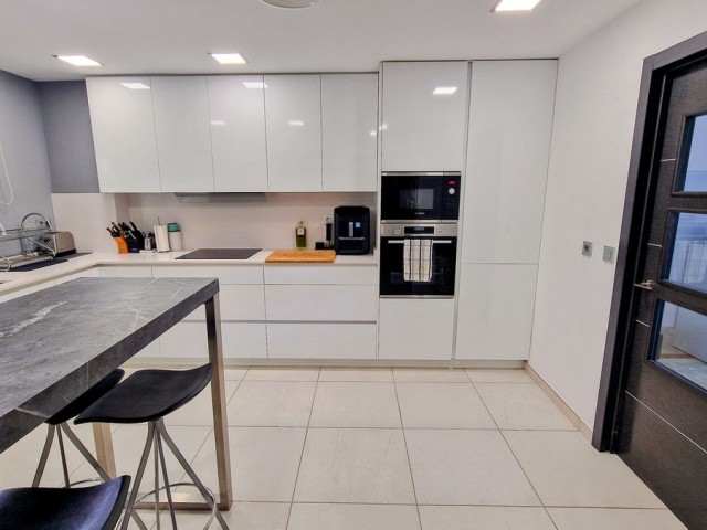 Villa avec 5 Chambres  à Santa Clara
