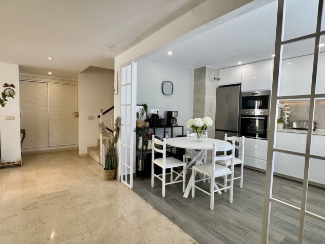 4 Bedrooms Villa in Arroyo de la Miel