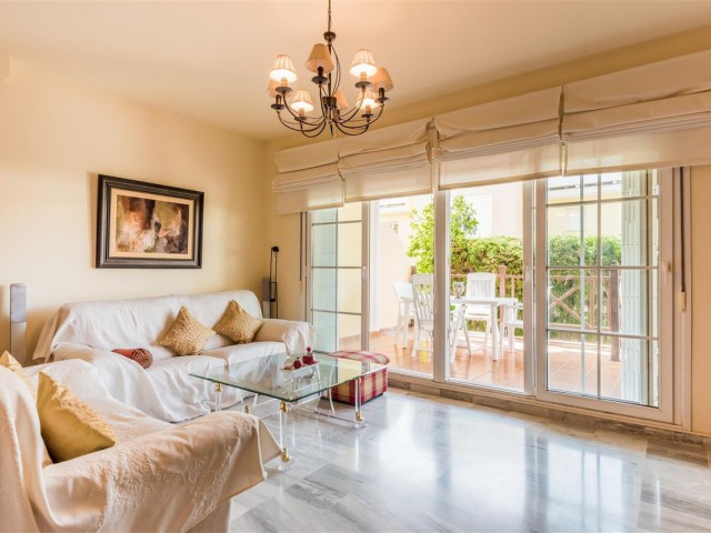 Apartment, Cabopino, R5468050