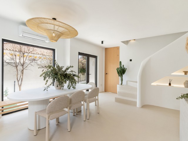 Villa avec 5 Chambres  à El Pinillo