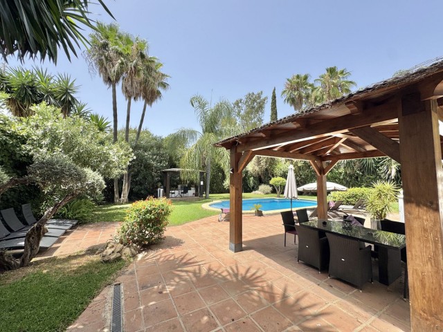 Villa avec 6 Chambres  à Sierrezuela