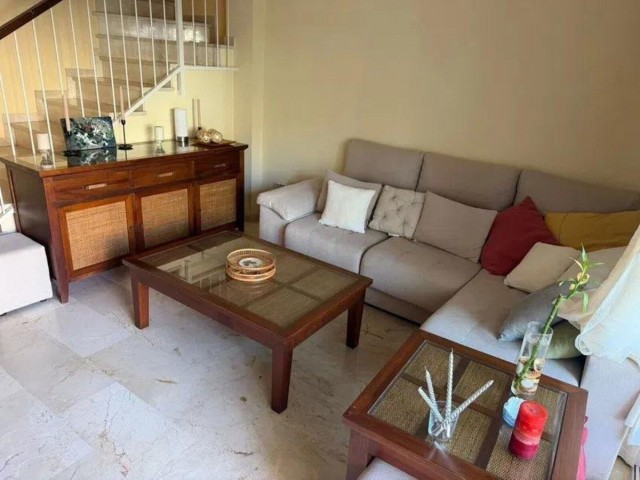 4 Slaapkamer Rijtjeshuis in El Rosario