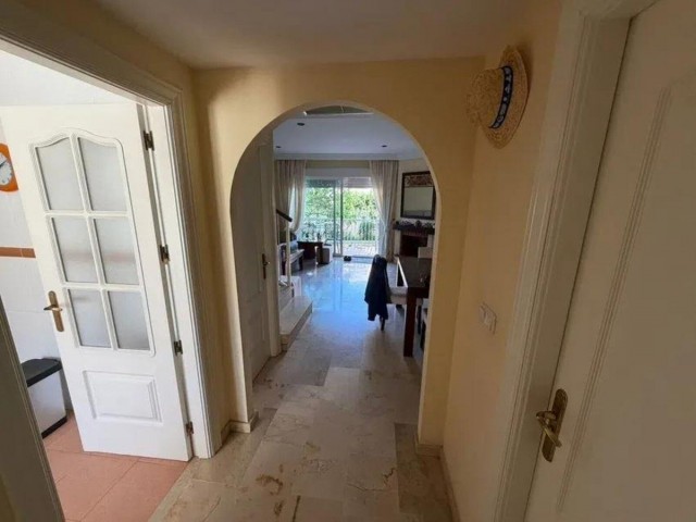 4 Slaapkamer Rijtjeshuis in El Rosario