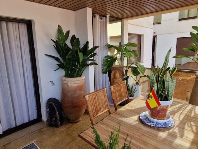 Apartment, La Duquesa, R5480467