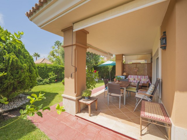 Villa, Santa Clara, R5482324