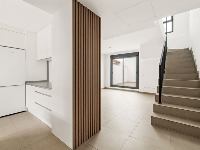 Maison mitoyenne, Cancelada, R5484334