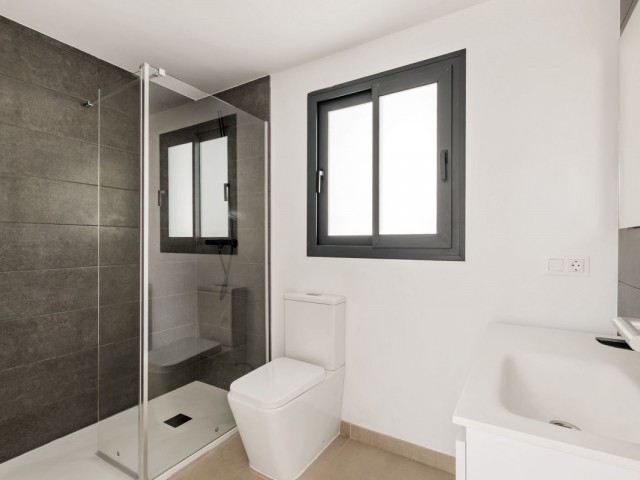 Maison mitoyenne avec 3 Chambres  à Cancelada