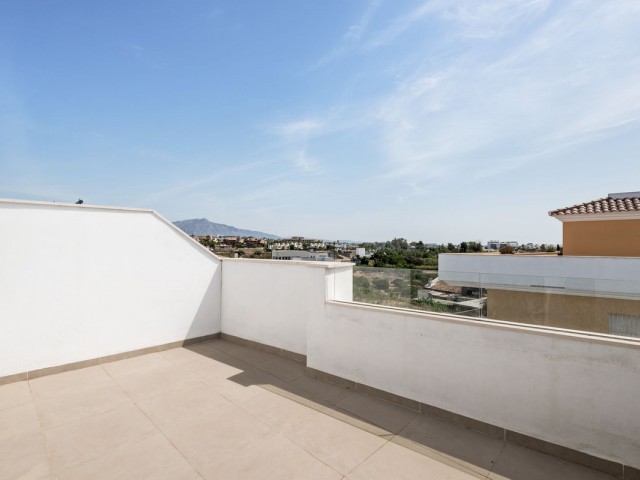Maison mitoyenne avec 3 Chambres  à Cancelada