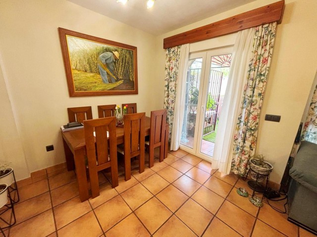 Maison mitoyenne avec 3 Chambres  à Alhaurín de la Torre