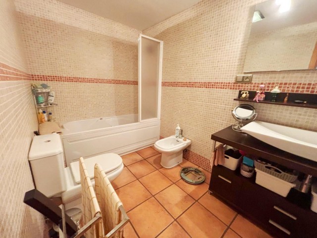 Maison mitoyenne avec 3 Chambres  à Alhaurín de la Torre