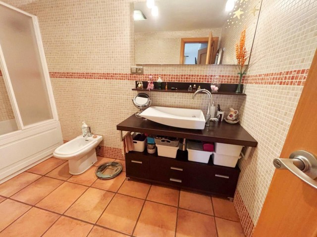 Maison mitoyenne avec 3 Chambres  à Alhaurín de la Torre