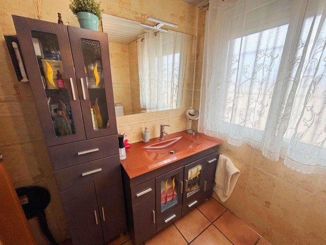Maison mitoyenne avec 3 Chambres  à Alhaurín de la Torre