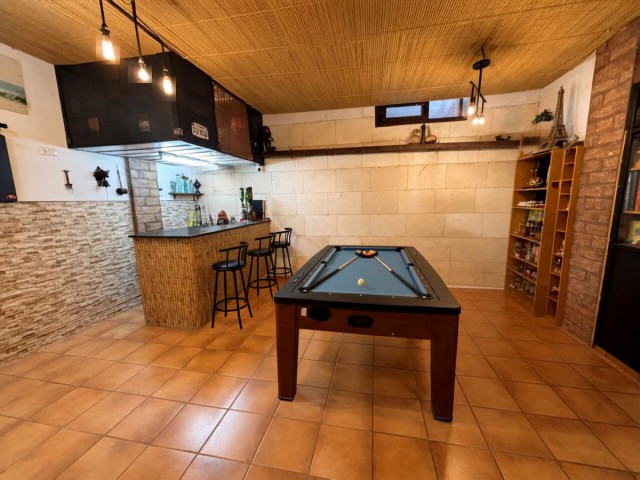 Maison mitoyenne avec 3 Chambres  à Alhaurín de la Torre