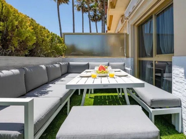 Apartment, Elviria, R5467282