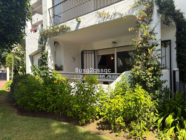 Leilighet, Costalita, R5464114