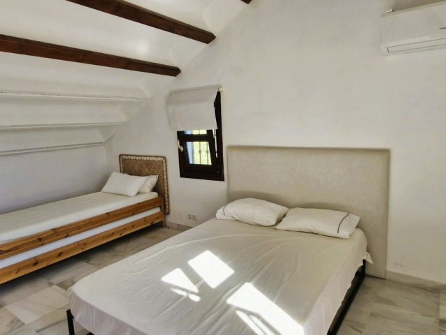 Maison mitoyenne avec 3 Chambres  à Nagüeles