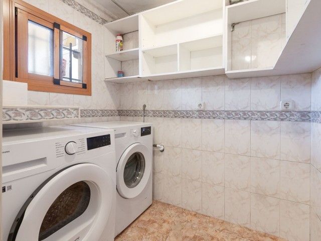 4 Slaapkamer Rijtjeshuis in La Carihuela
