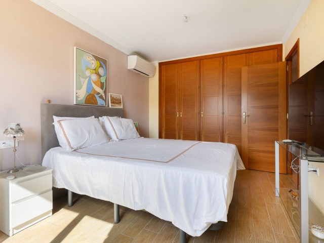 4 Slaapkamer Rijtjeshuis in La Carihuela
