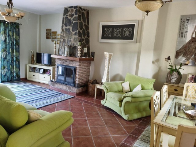 Villa con 3 Dormitorios  en Alhaurín el Grande