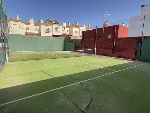 3 Makuuhuoneen Rivitalo Alhaurín de la Torre