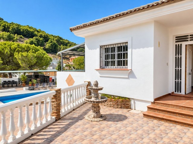 Villa avec 5 Chambres  à Alhaurín de la Torre