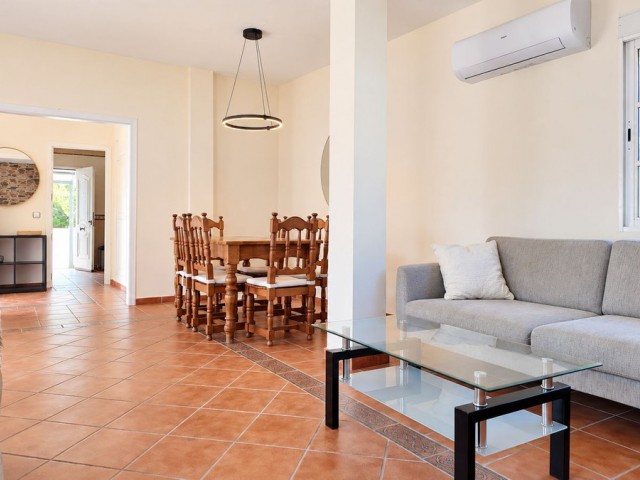 Villa avec 5 Chambres  à Alhaurín de la Torre