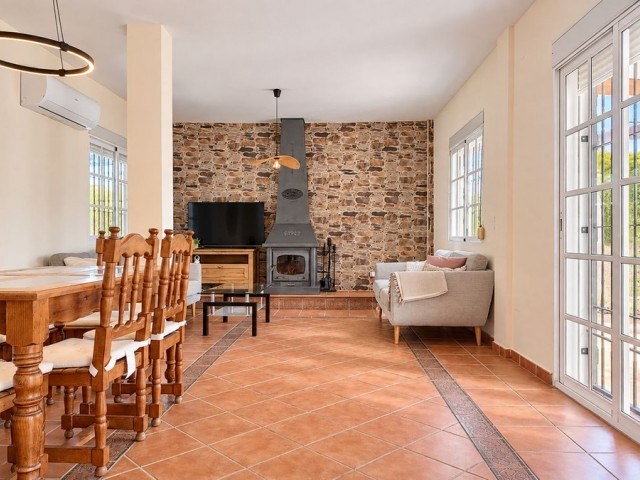 Villa avec 5 Chambres  à Alhaurín de la Torre