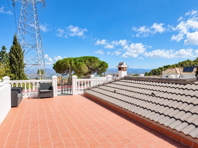 Villa avec 5 Chambres  à Alhaurín de la Torre