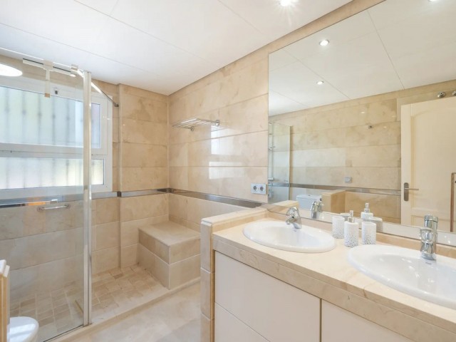 Appartement avec 3 Chambres  à San Roque