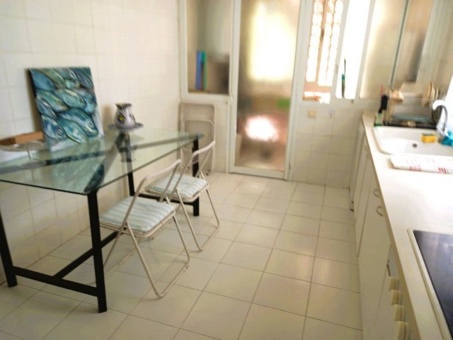 Appartement avec 3 Chambres  à Guadalmina Baja