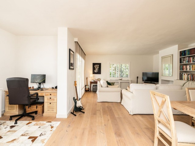 Villa avec 3 Chambres  à Marbesa