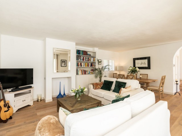 Villa avec 3 Chambres  à Marbesa