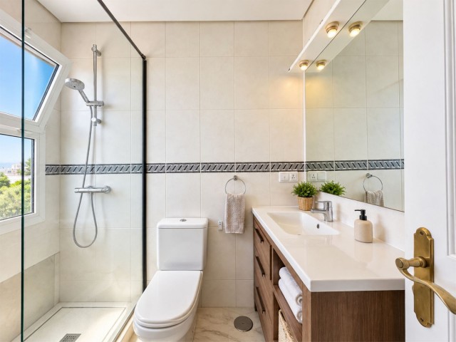 Huoneisto, Puerto de Cabopino, R5490175