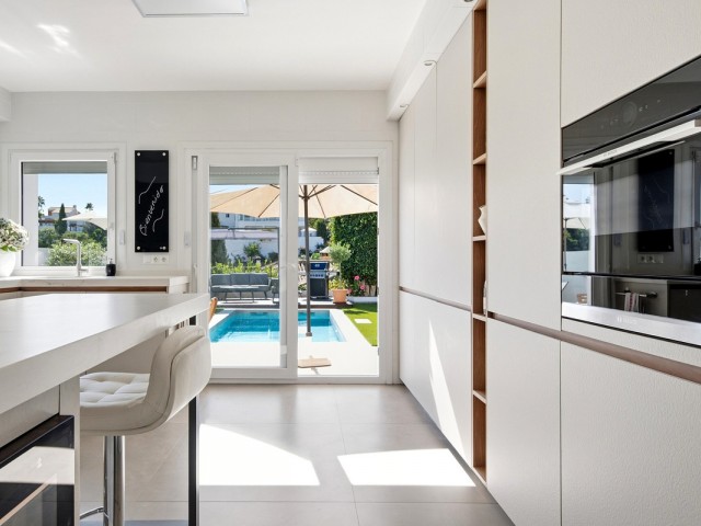 Villa avec 4 Chambres  à Cerros del Aguila