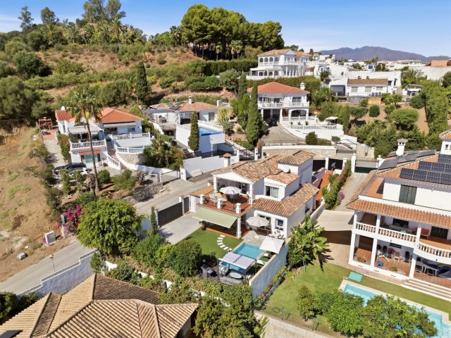Villa avec 4 Chambres  à Cerros del Aguila