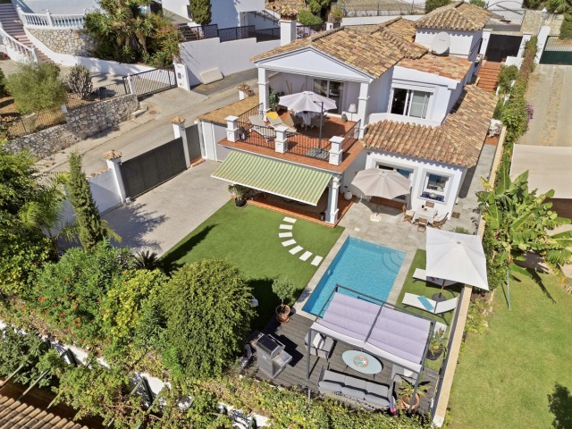 Villa avec 4 Chambres  à Cerros del Aguila
