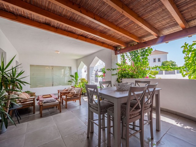 4 Schlafzimmer Reihenhaus in Reserva de Marbella
