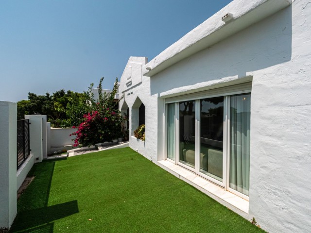 4 Schlafzimmer Reihenhaus in Reserva de Marbella